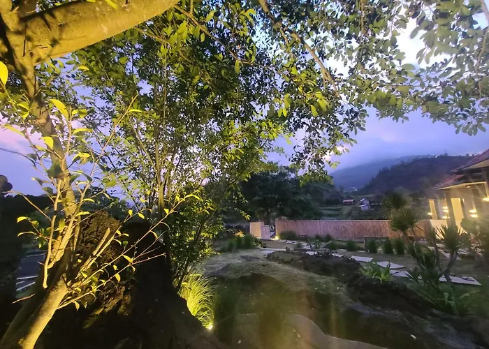 Batur Volcano Basecamp ベッド・アンド・ブレックファスト 4*