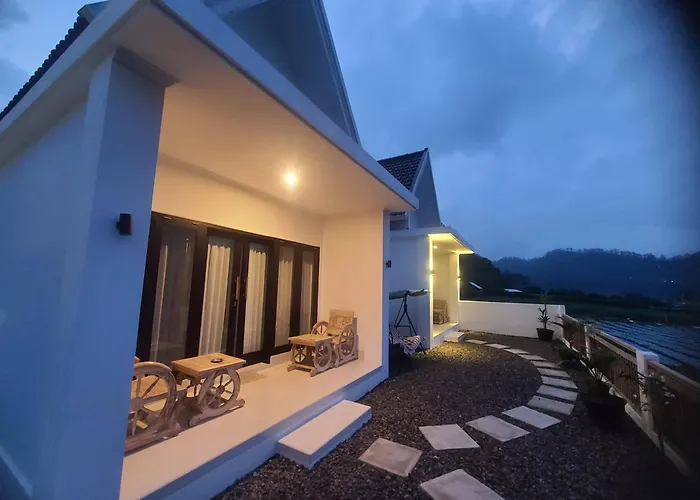Batur Volcano Basecamp クブペンロカン
